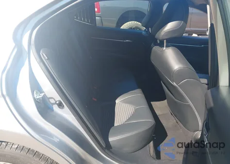 2021 Toyota Camry Se z USA, uszkodzony, nr VIN 4T1G11AK3MU551213